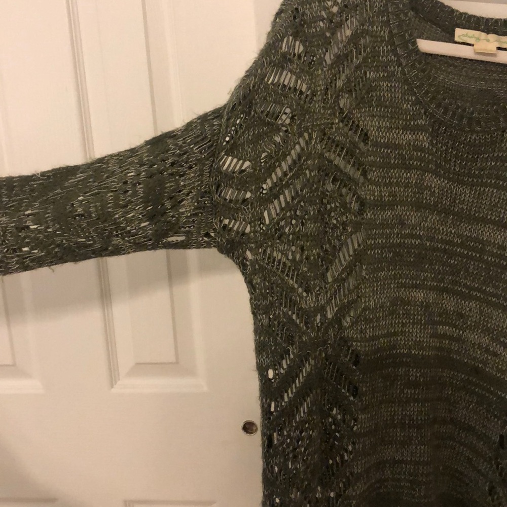 Sweater - Picture 4 of 5